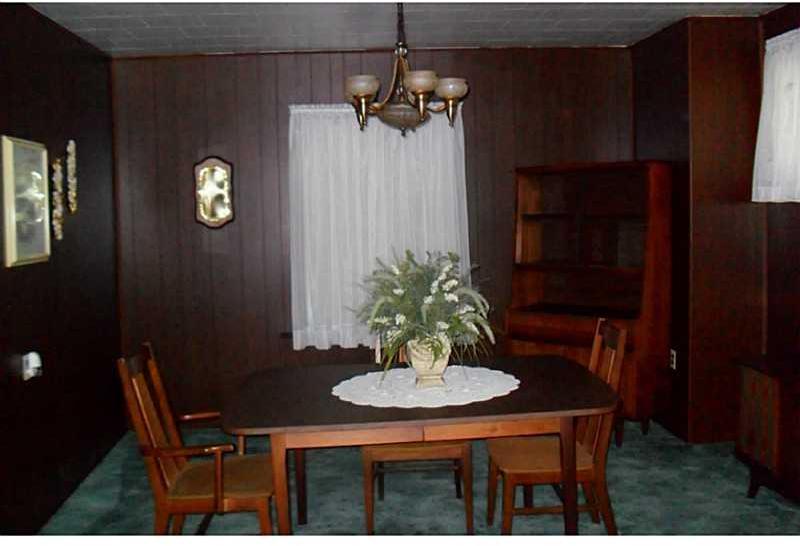 565 Reno Street Rochester, PA 15074 - Photo 6 of 25 Dining Room. Dining Room