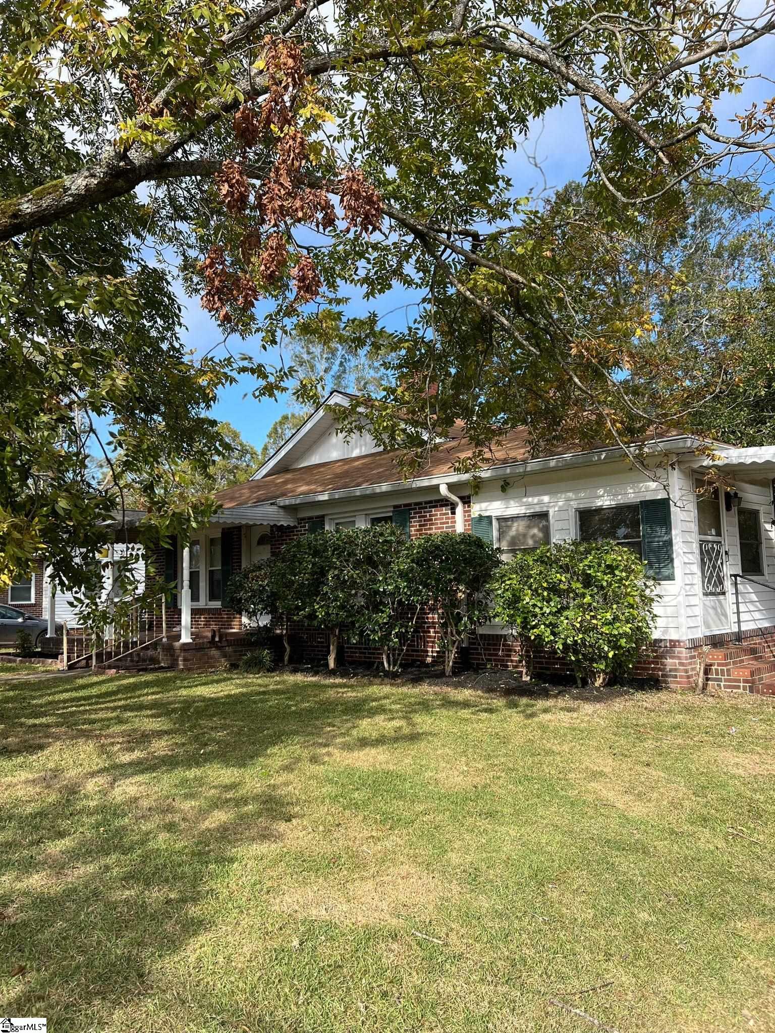 460 State Rd S-42-50 Woodruff, SC 29388 - Photo 4 of 24