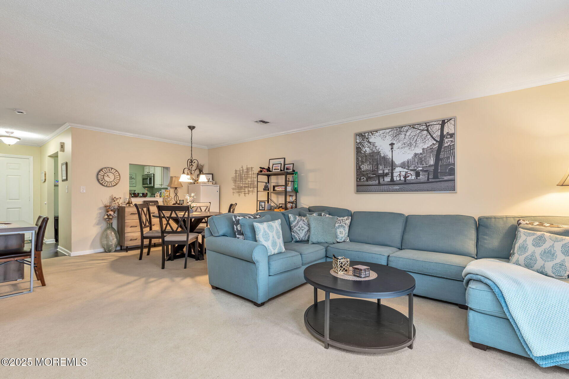 60 County Road, Unit F32 Cliffwood, NJ 07721 - Photo 12 of 31 a living room with furniture