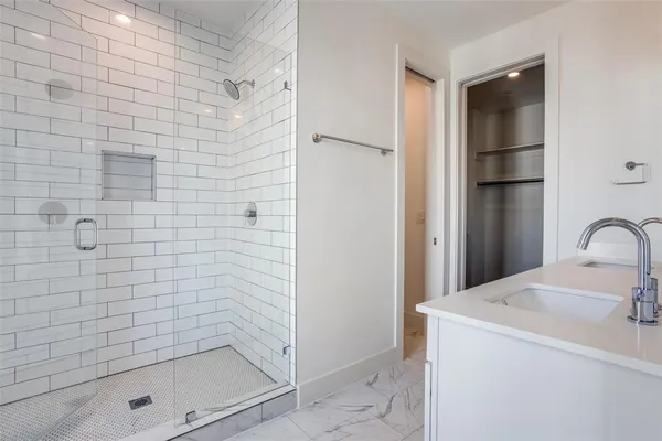 $3,100 | 4426 Cabell Drive, Unit 1202, Dallas, TX 75204