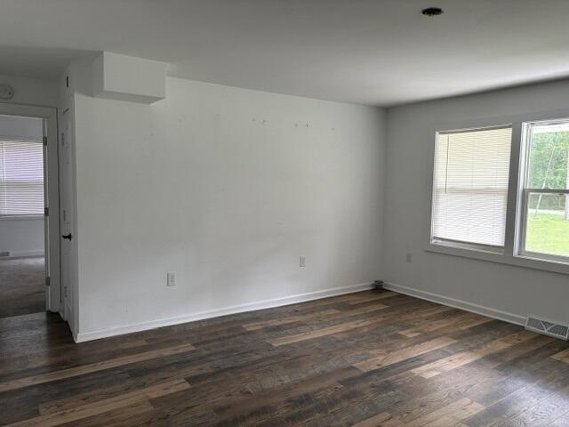 10364 Greenleaf Drive Rensselaer, IN 47978 - Photo 8 of 18 640x480