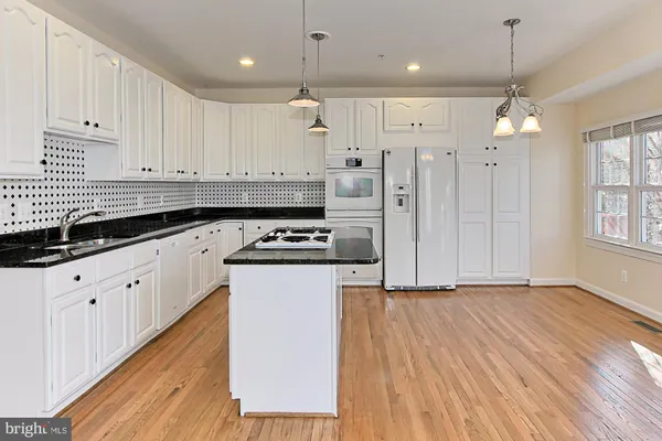 $4,100 | 1850 Brenthill Court, Vienna, VA 22182