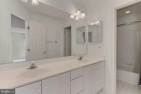 $4,100 | 1850 Brenthill Court, Vienna, VA 22182