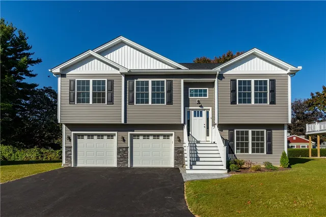 $599,900 | 7 June Court, West Warwick, RI 02893
