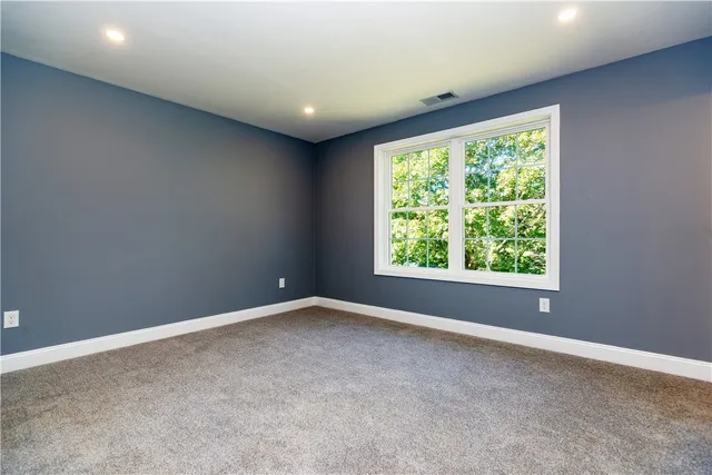 $599,900 | 7 June Court, West Warwick, RI 02893