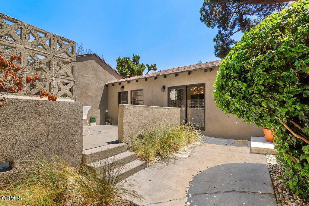 1323 Brampton Road Los Angeles, CA 90041 - Photo 31 of 44 a front view of a house with a yard