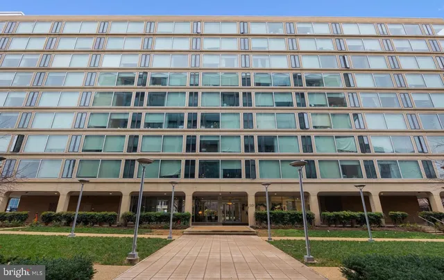 a view of a large building