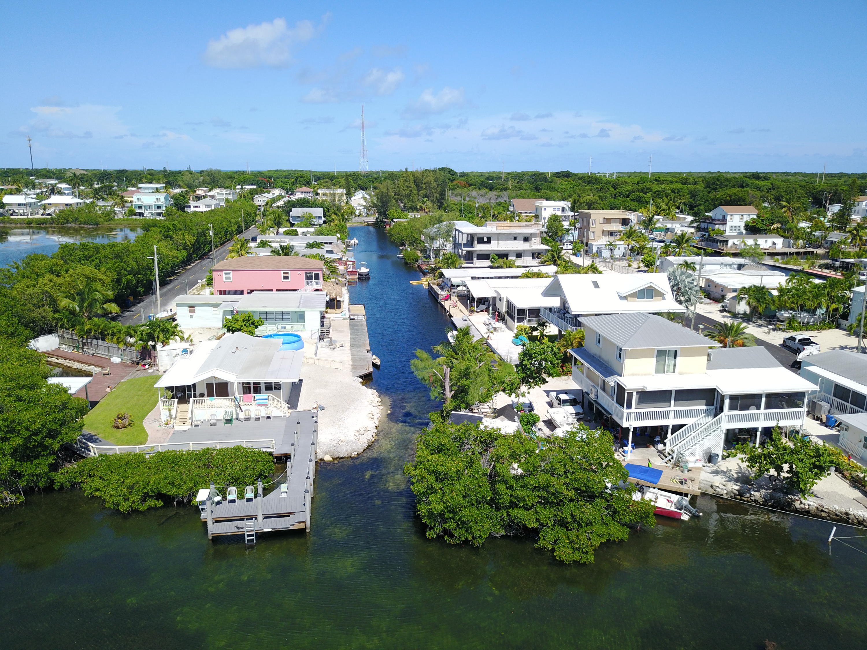29 Osprey Road Key Largo, FL 33037 - Photo 1 of 14 Canal view