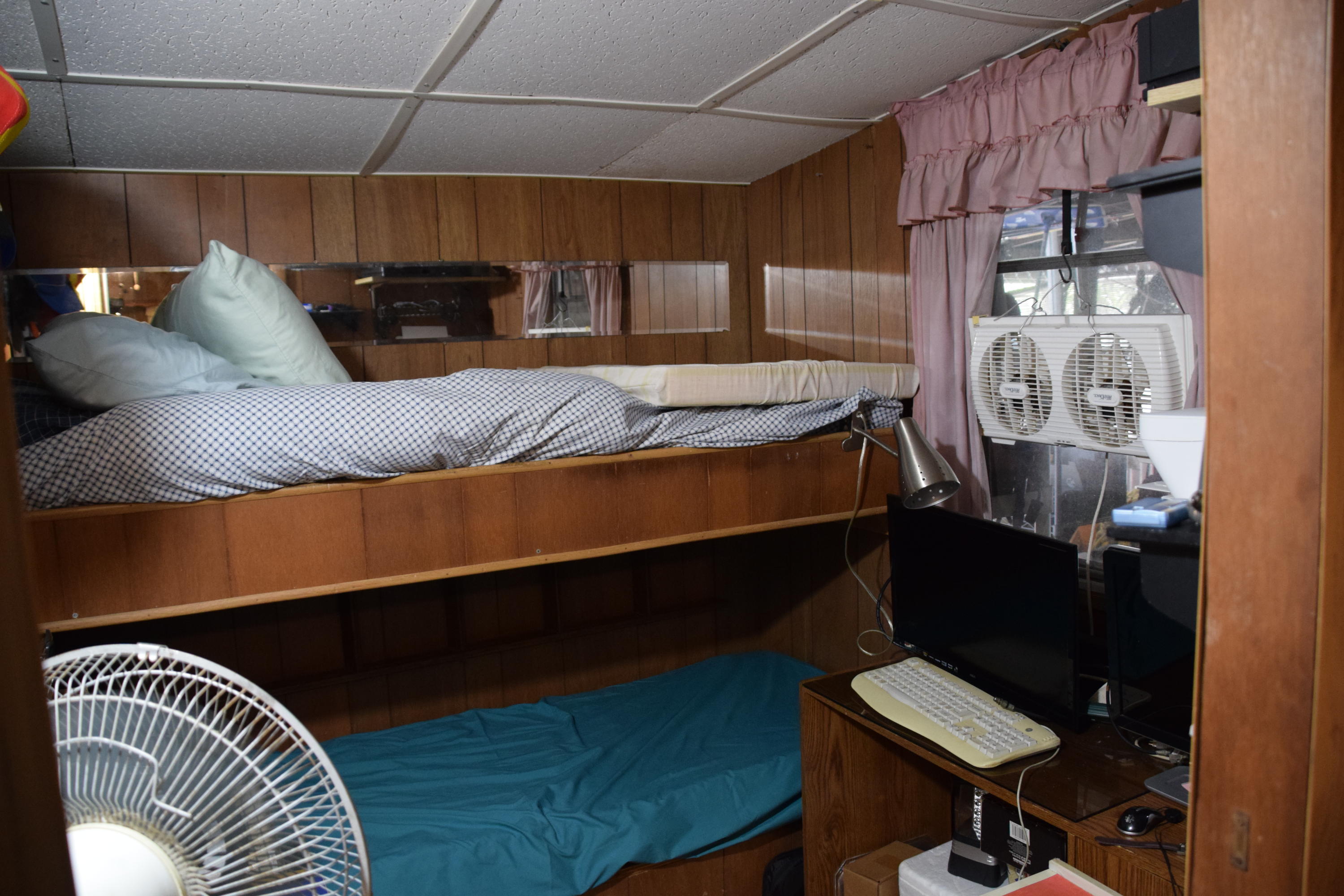 29 Osprey Road Key Largo, FL 33037 - Photo 11 of 14 Bunk Room