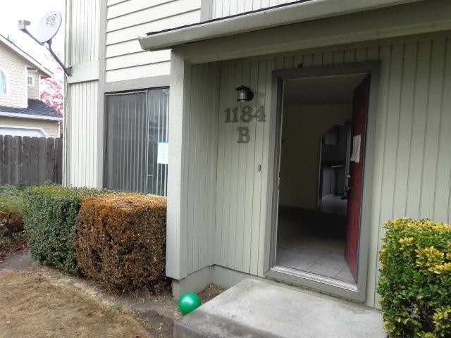 1184 Morrow Road, Unit B Medford, OR 97504 - Photo 1 of 13 Primary Photo