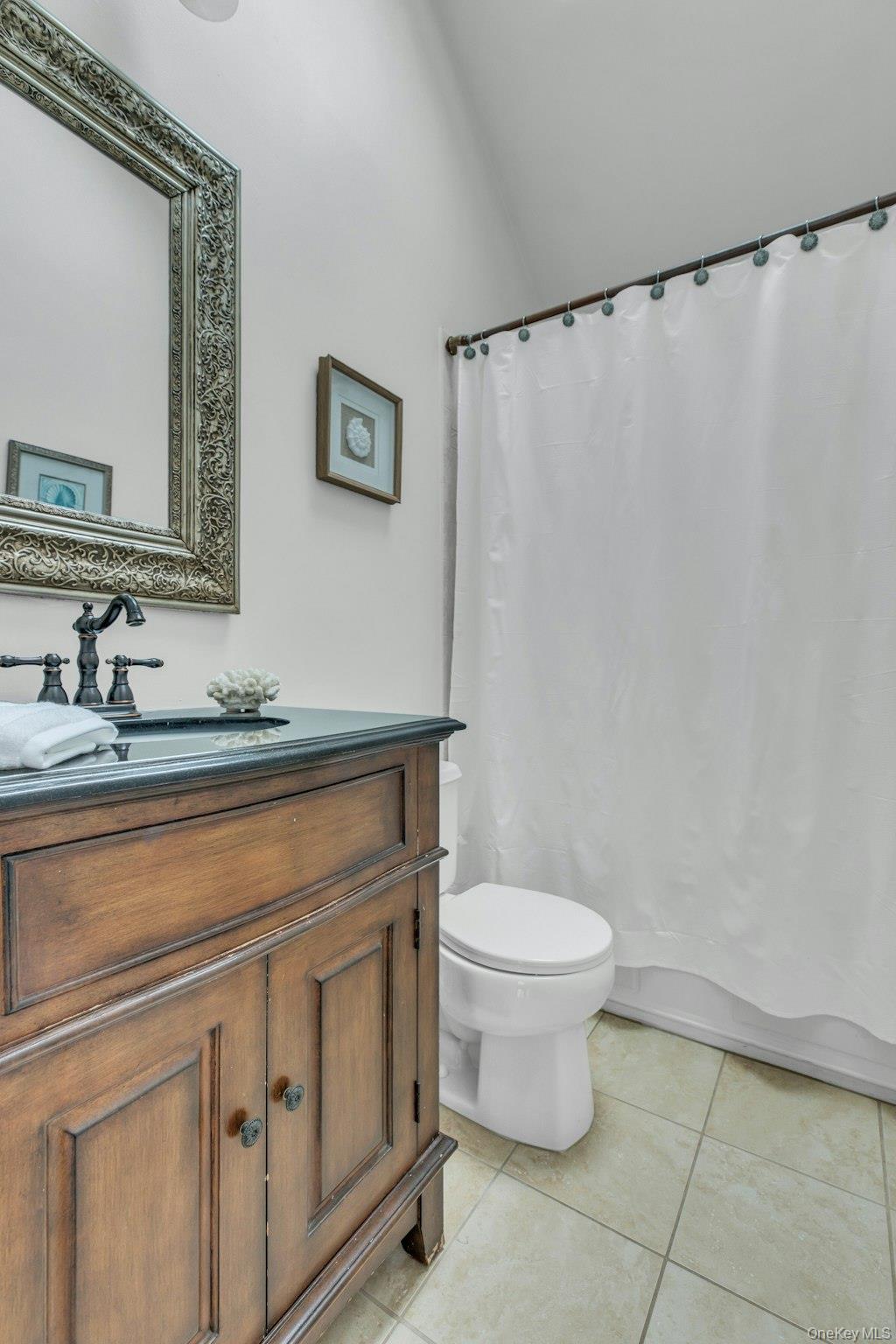 2655 Rocky Point Road East Marion, NY 11939 - Photo 33 of 50 Second floor hall bath