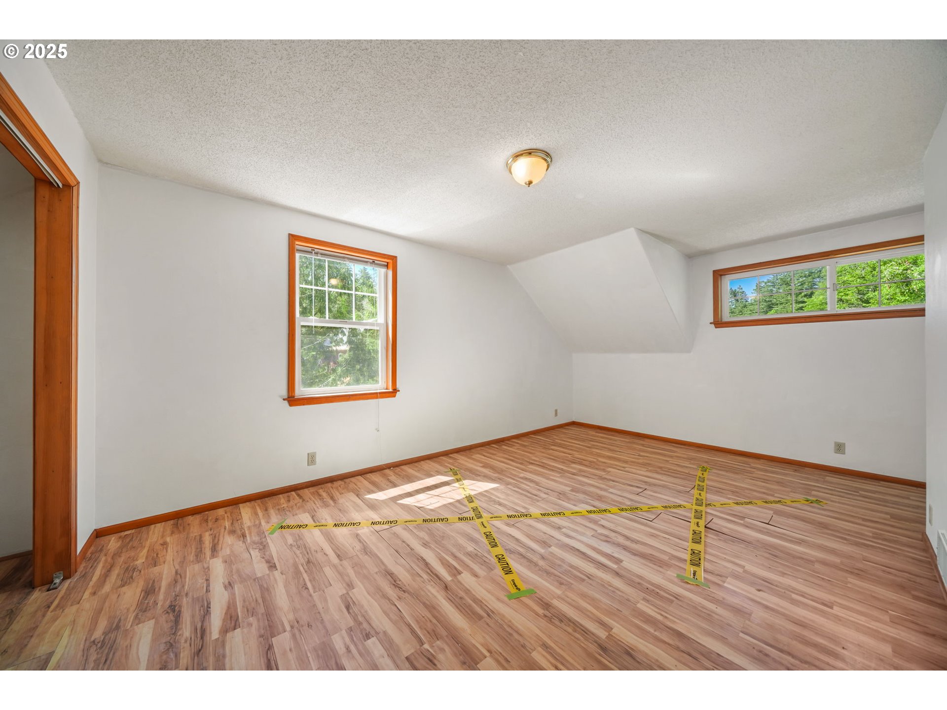 90450 Deadwood Creek Road Deadwood, OR 97430 - Photo 45 of 47 a view of an empty room and window