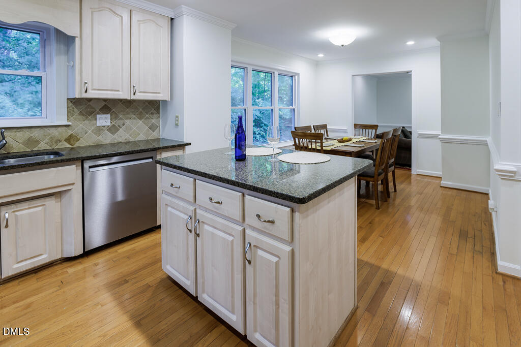 6512 Bakersfield Drive Raleigh, NC 27606 - Photo 15 of 30 MLS_6512 Bakersfield-34