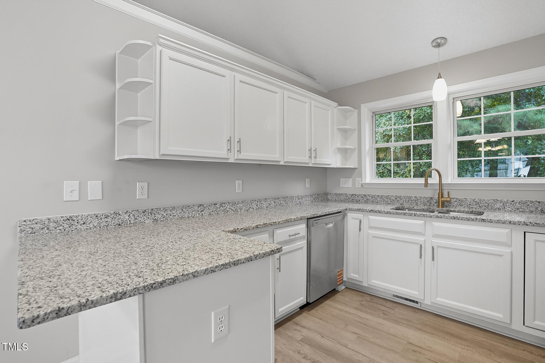 5520 Oregon Landing Place Raleigh, NC 27610 - Photo 13 of 30 Ktichen