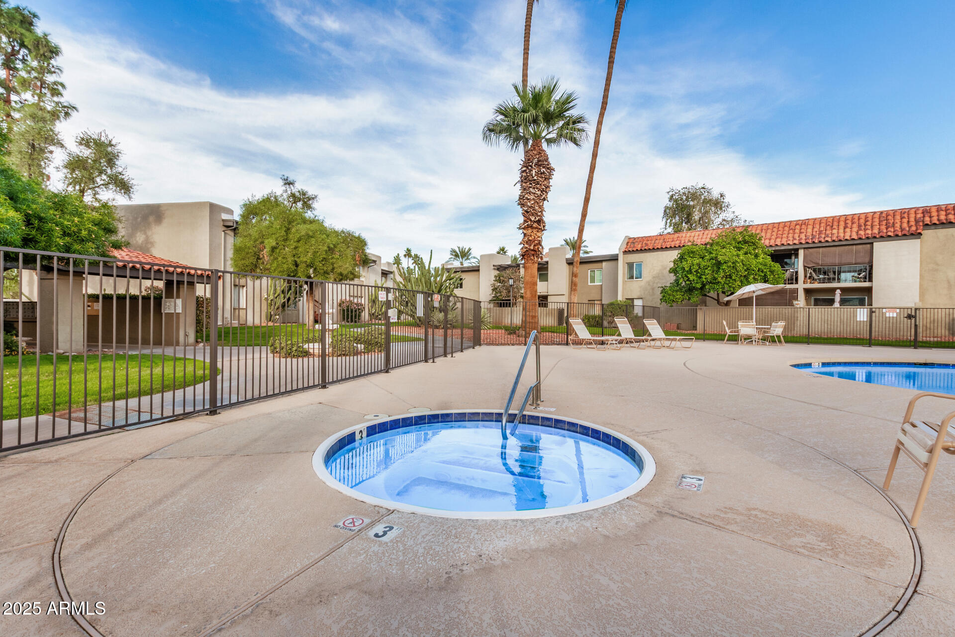 4201 East Camelback Road, Unit 15 Phoenix, AZ 85018 - Photo 28 of 32 a view of a basket ball ground