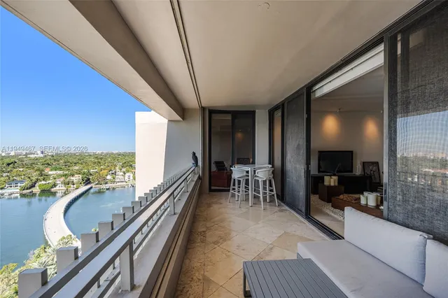 $2,300,000 | Northeast Coconut Grove, Miami, FL 33133