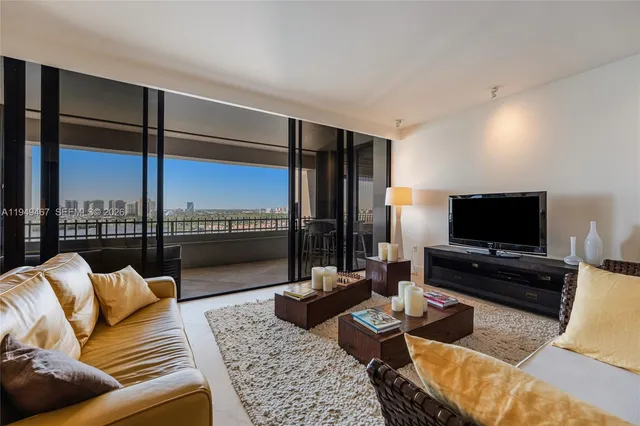 $2,300,000 | Northeast Coconut Grove, Miami, FL 33133