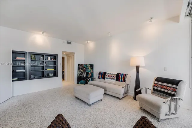 $2,300,000 | Northeast Coconut Grove, Miami, FL 33133