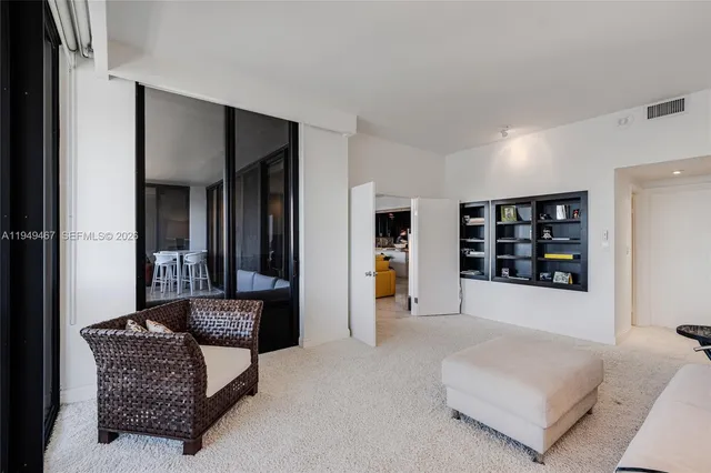 $2,300,000 | Northeast Coconut Grove, Miami, FL 33133