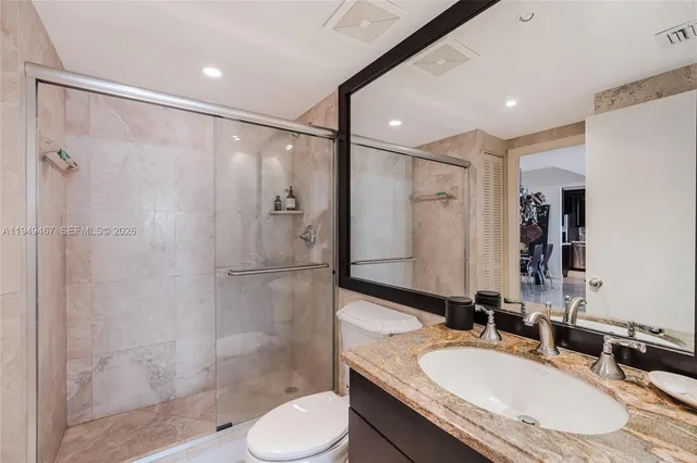 $2,300,000 | Northeast Coconut Grove, Miami, FL 33133