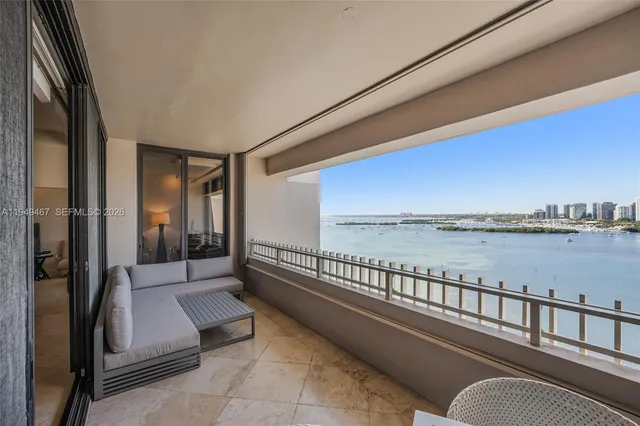 $2,300,000 | Northeast Coconut Grove, Miami, FL 33133
