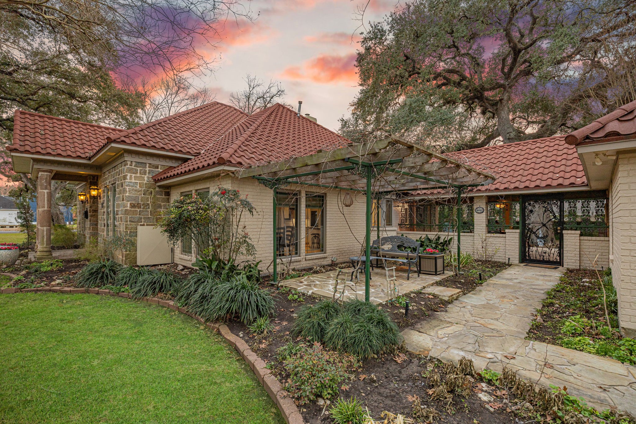 1524 Travis Street Columbus, TX 78934 - Photo 39 of 45
