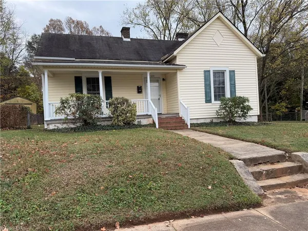 $1,250 | 1034 Franklin Street Southwest, Winston-Salem, NC 27101