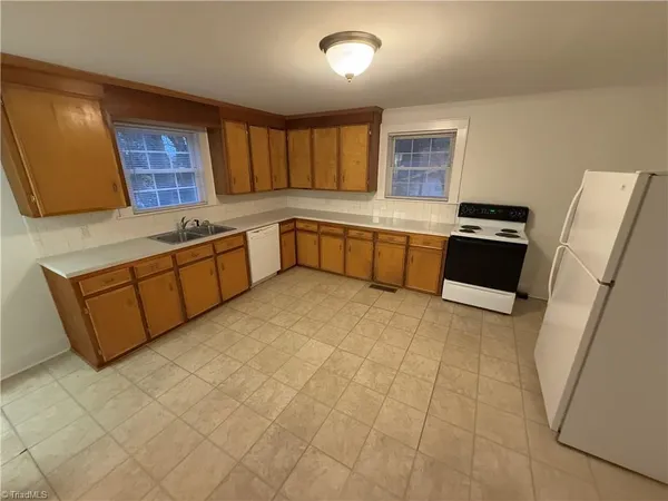 $1,250 | 1034 Franklin Street Southwest, Winston-Salem, NC 27101