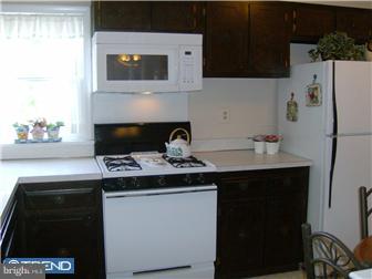 3167 Byberry Road Philadelphia, PA 19154 - Photo 8 of 12 Kitchen