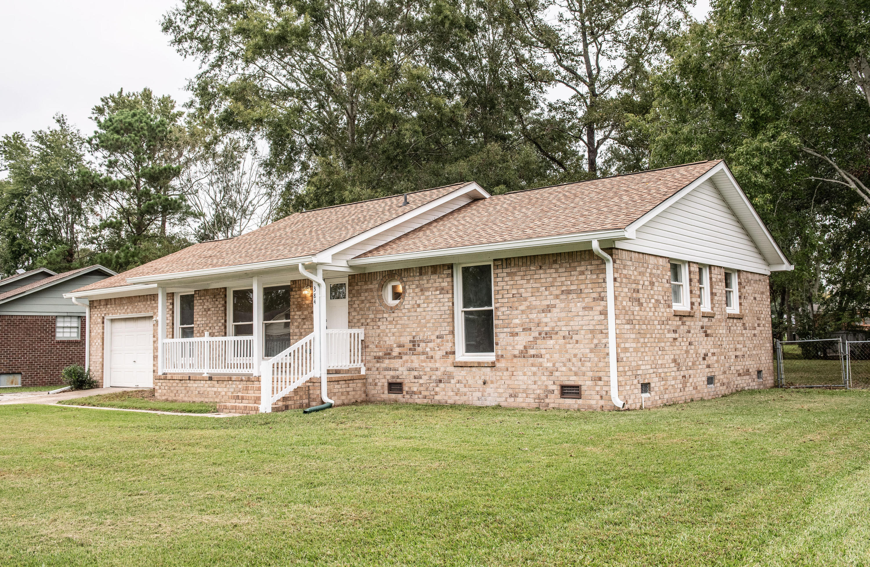 384 Oxford Road Ladson, SC 29456 - Photo 2 of 42 DSC_4321