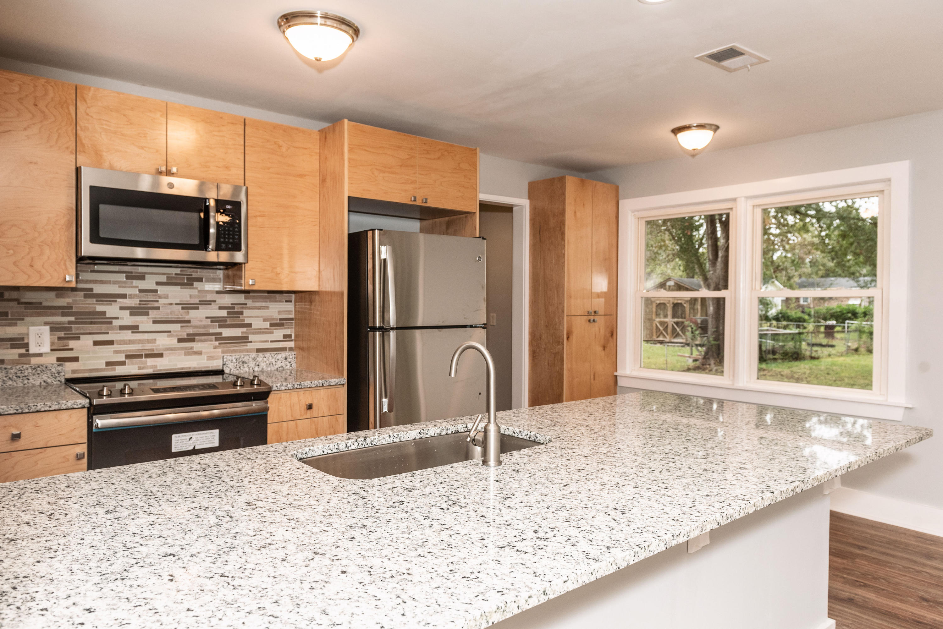 384 Oxford Road Ladson, SC 29456 - Photo 24 of 42 DSC_4351