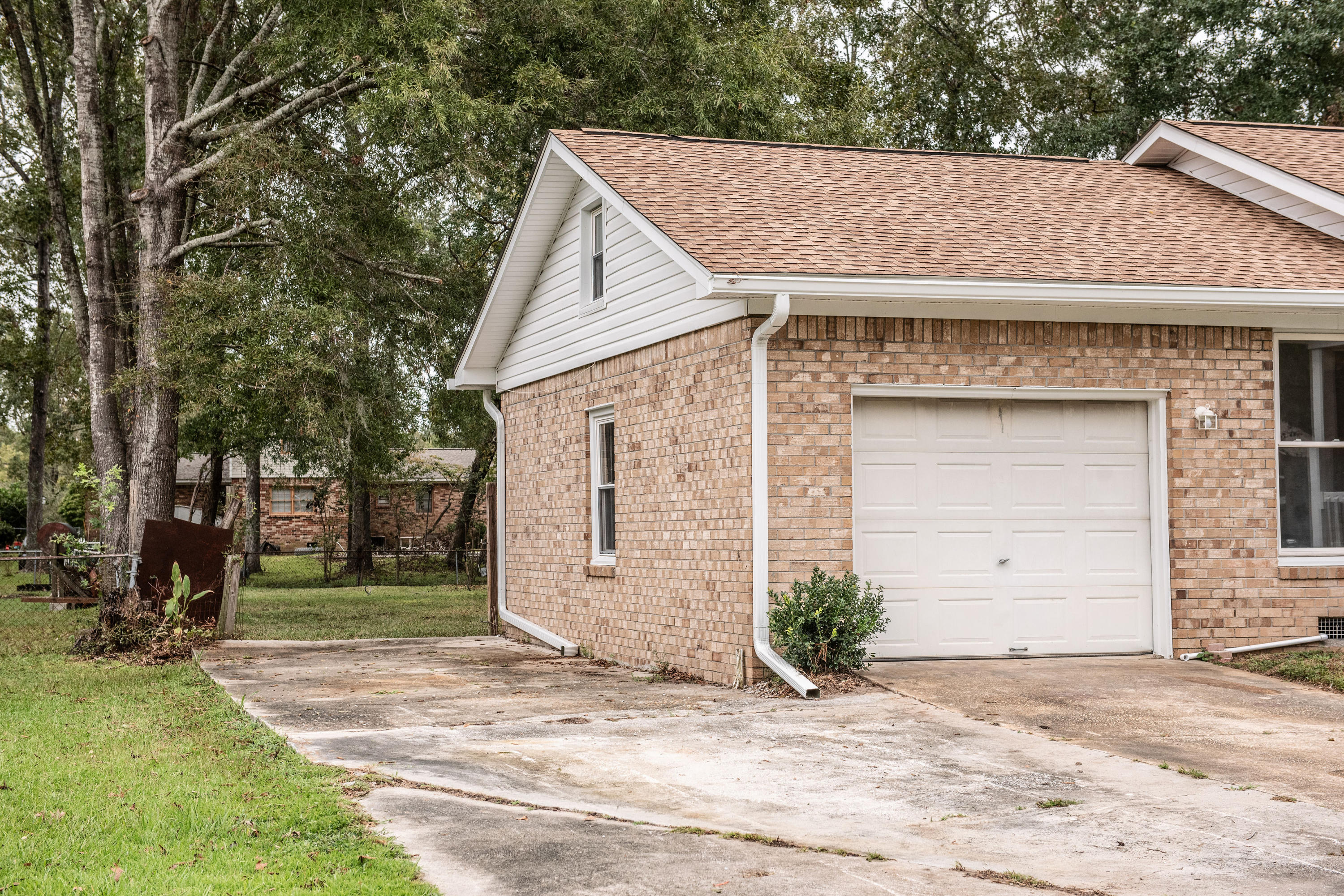 384 Oxford Road Ladson, SC 29456 - Photo 7 of 42 DSC_4315