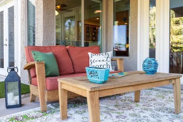 $679,950 | 5442 South Hurricane Court, Tempe, AZ 85283