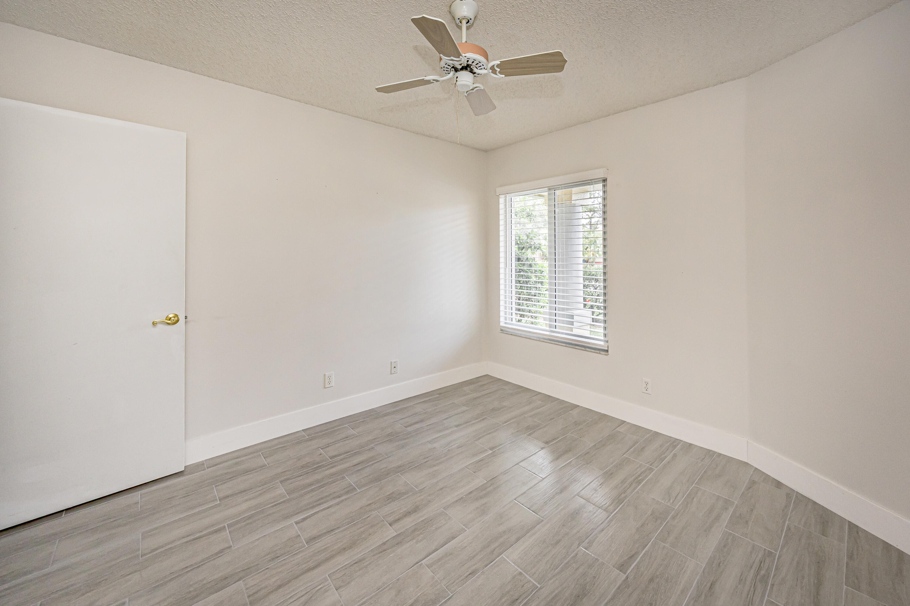 5148 Rosen Boulevard Boynton Beach, FL 33472 - Photo 38 of 50 0040_8976