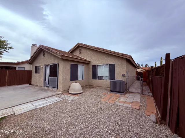 $2,100 | 36938 Bernardin Drive, Palmdale, CA 93550