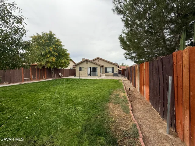 $2,100 | 36938 Bernardin Drive, Palmdale, CA 93550
