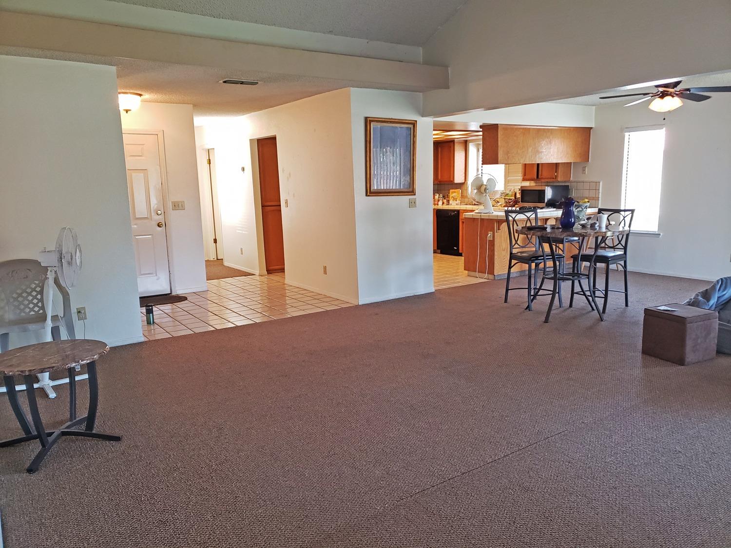 901 Barnett Way Madera, CA 93637 - Photo 5 of 20