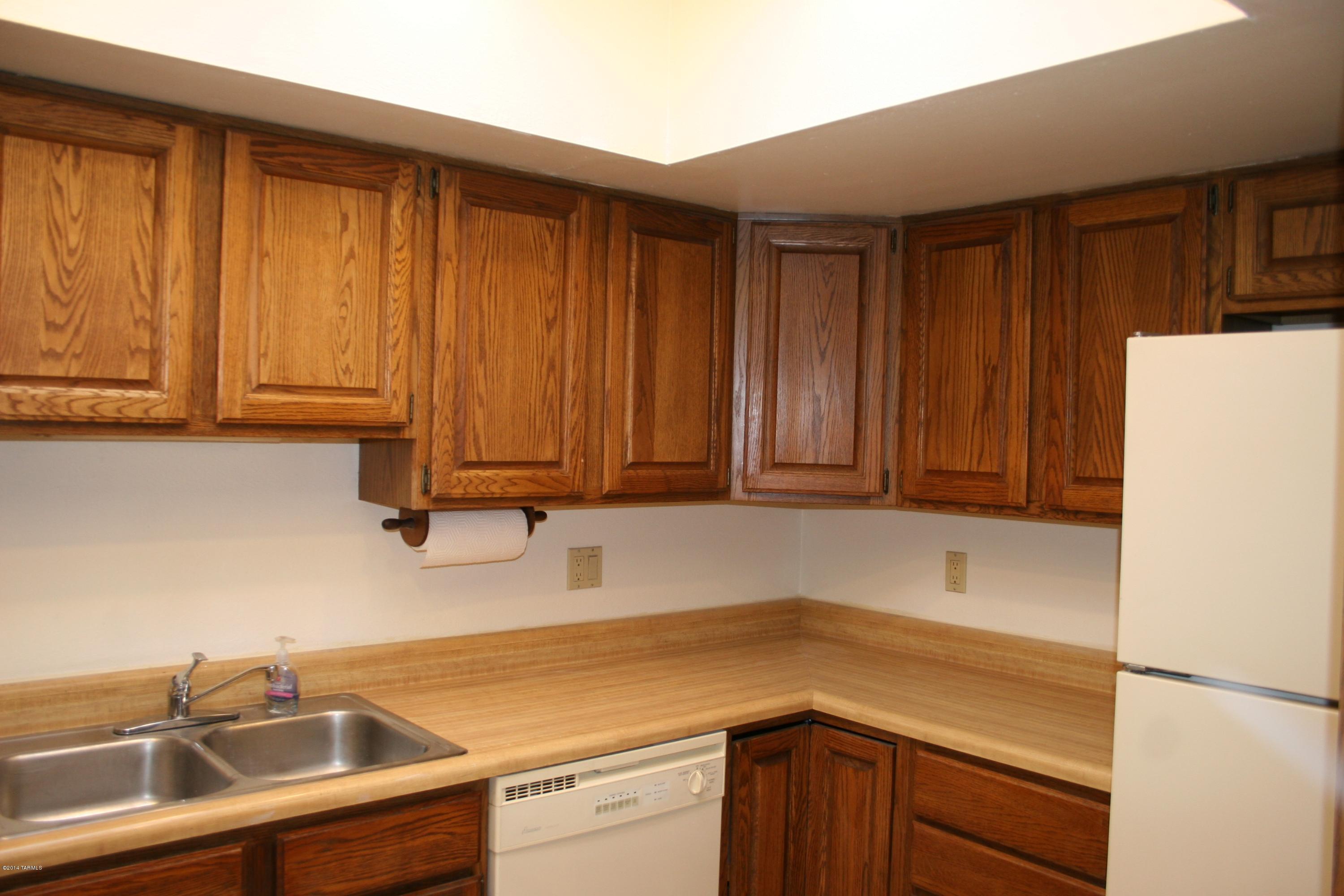 1949 North Swan Road, Unit 16 Tucson, AZ 85712 - Photo 8 of 22