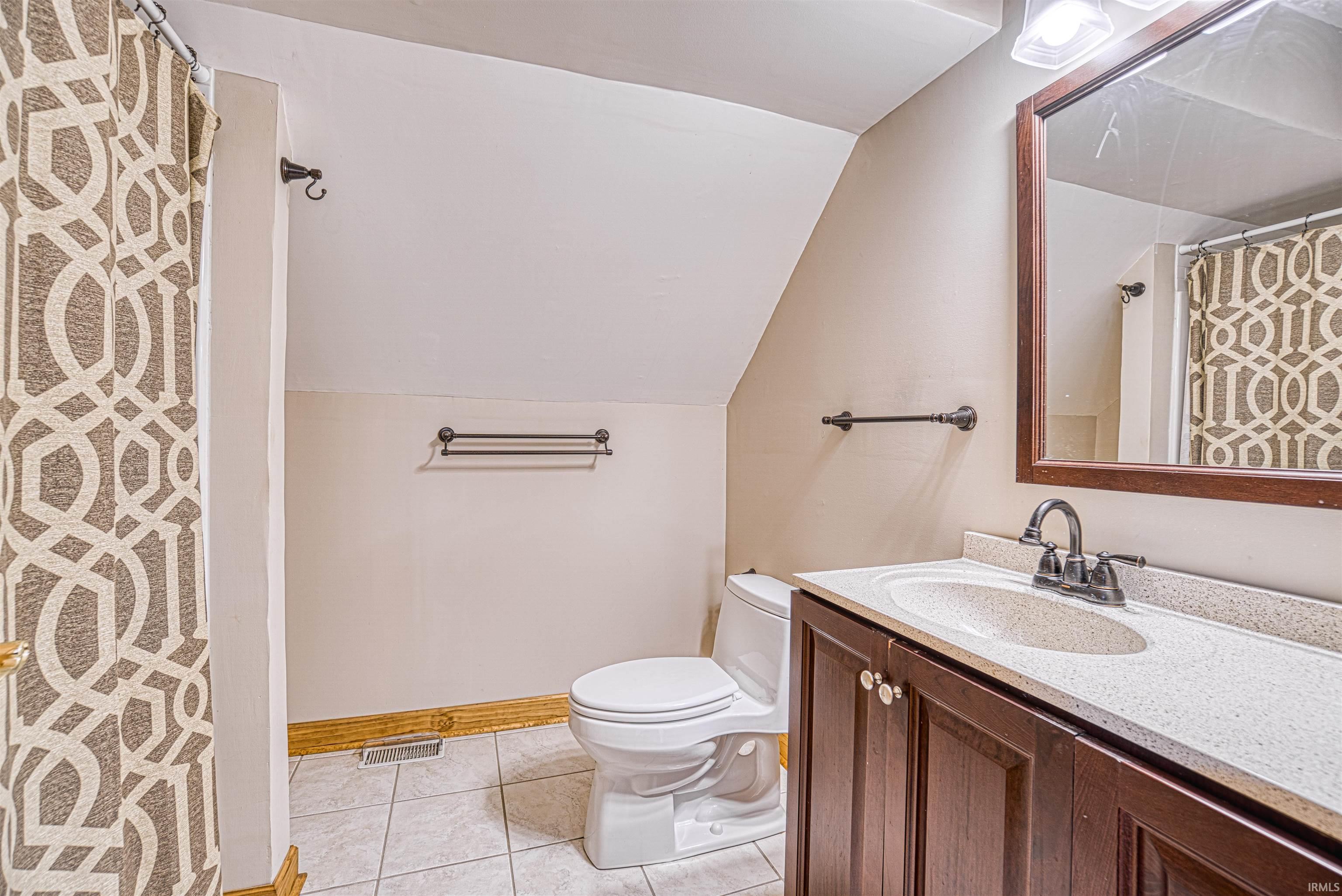 5599 Frame Road Newburgh, IN 47630 - Photo 14 of 35 Gallery Image 14
