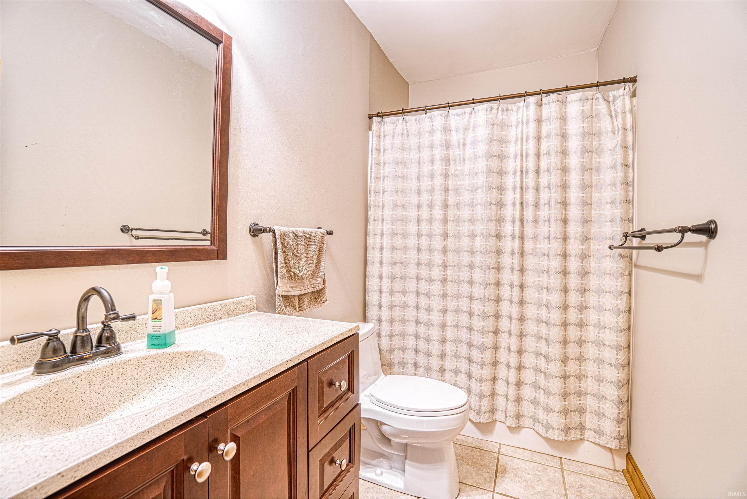 5599 Frame Road Newburgh, IN 47630 - Photo 10 of 35 Gallery Image 10