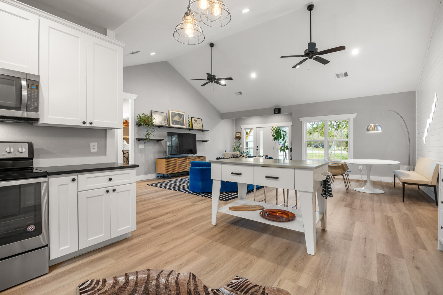 8 Butterfly Street Wimberley, TX 78676 - Photo 9 of 27