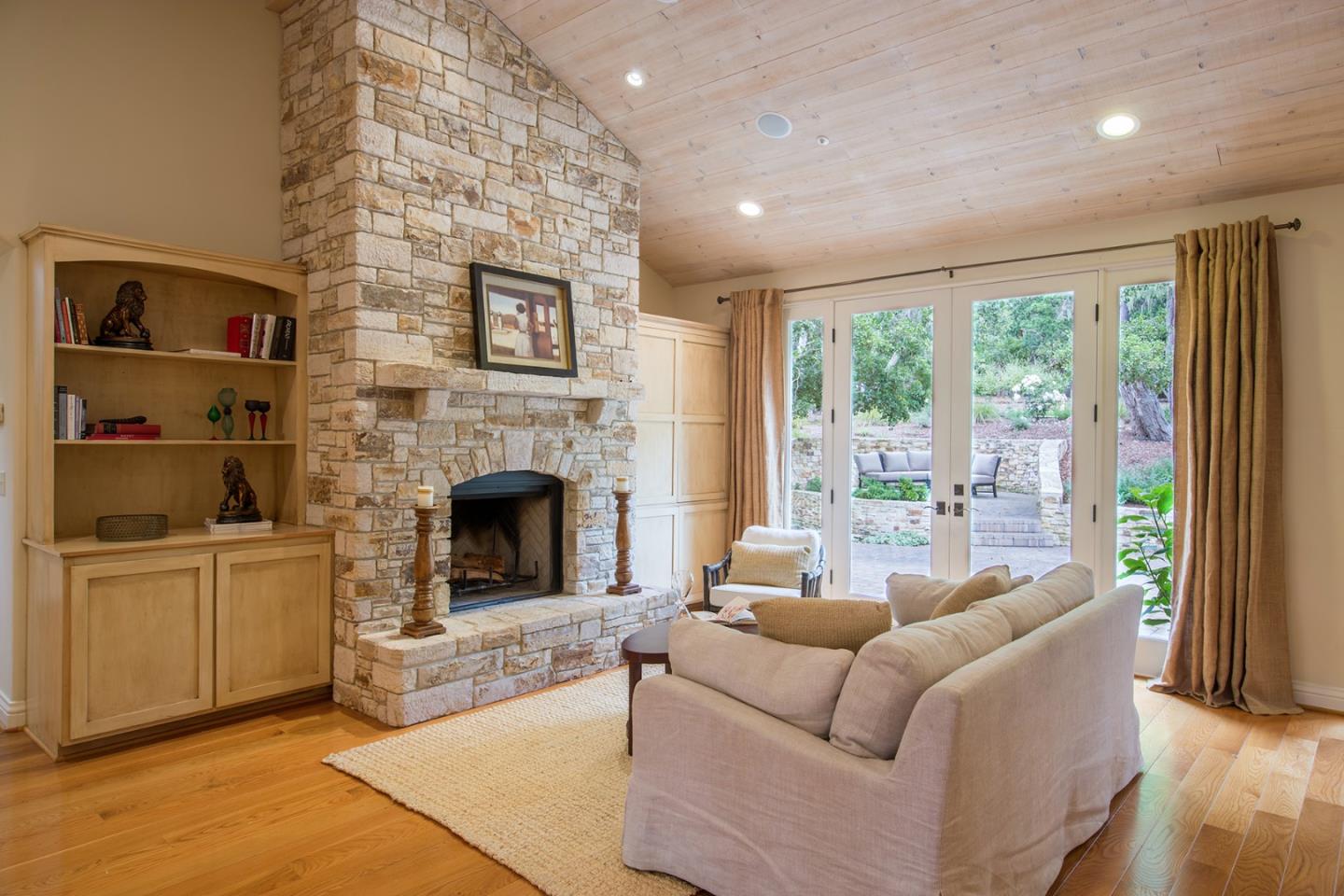 25647 Hatton Road Carmel, CA 93923 - Photo 13 of 26 Gallery Image 13