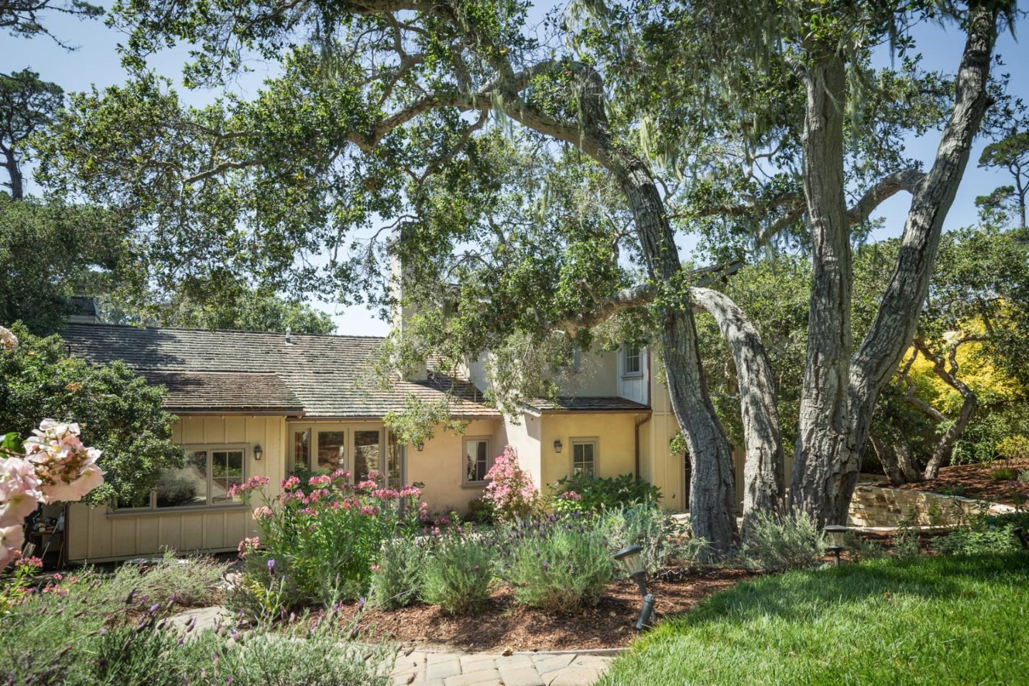 25647 Hatton Road Carmel, CA 93923 - Photo 24 of 26 Gallery Image 24