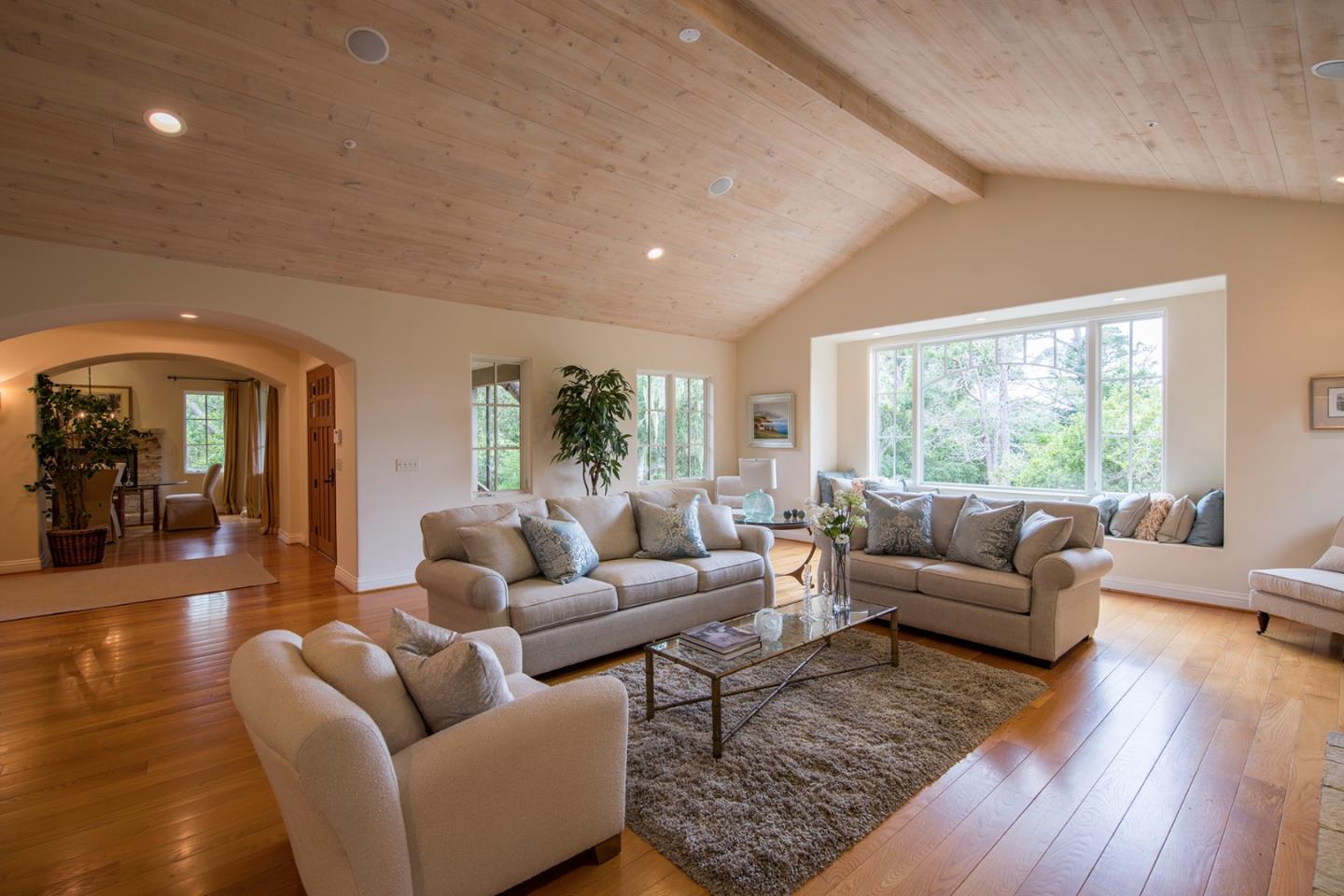 25647 Hatton Road Carmel, CA 93923 - Photo 6 of 26 Gallery Image 6
