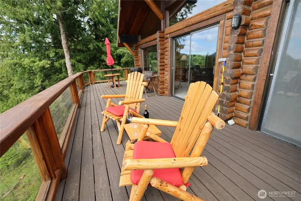 a view of deck with patio