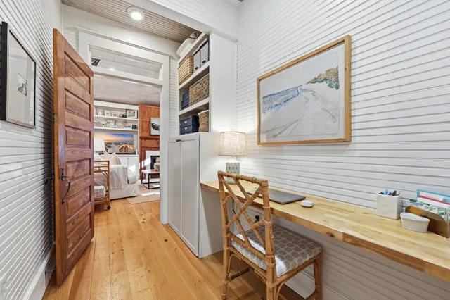 $1,025,000 | 92 County Rd S-22-757, Pawleys Island, SC 29585