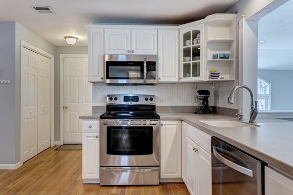 18 Townline Road Franklin, MA 02038 - Photo 13 of 30 Gallery Image 13