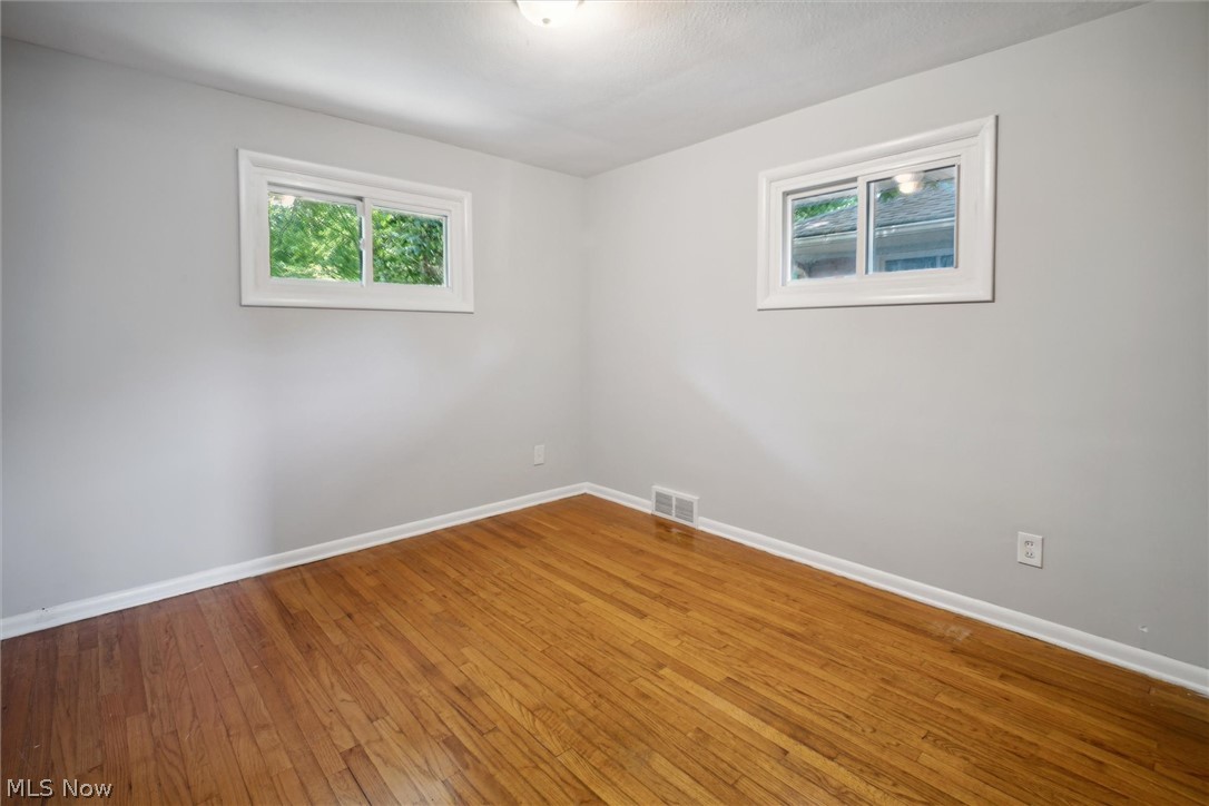 3713 Hillbrook Road Cleveland, OH 44118 - Photo 14 of 22