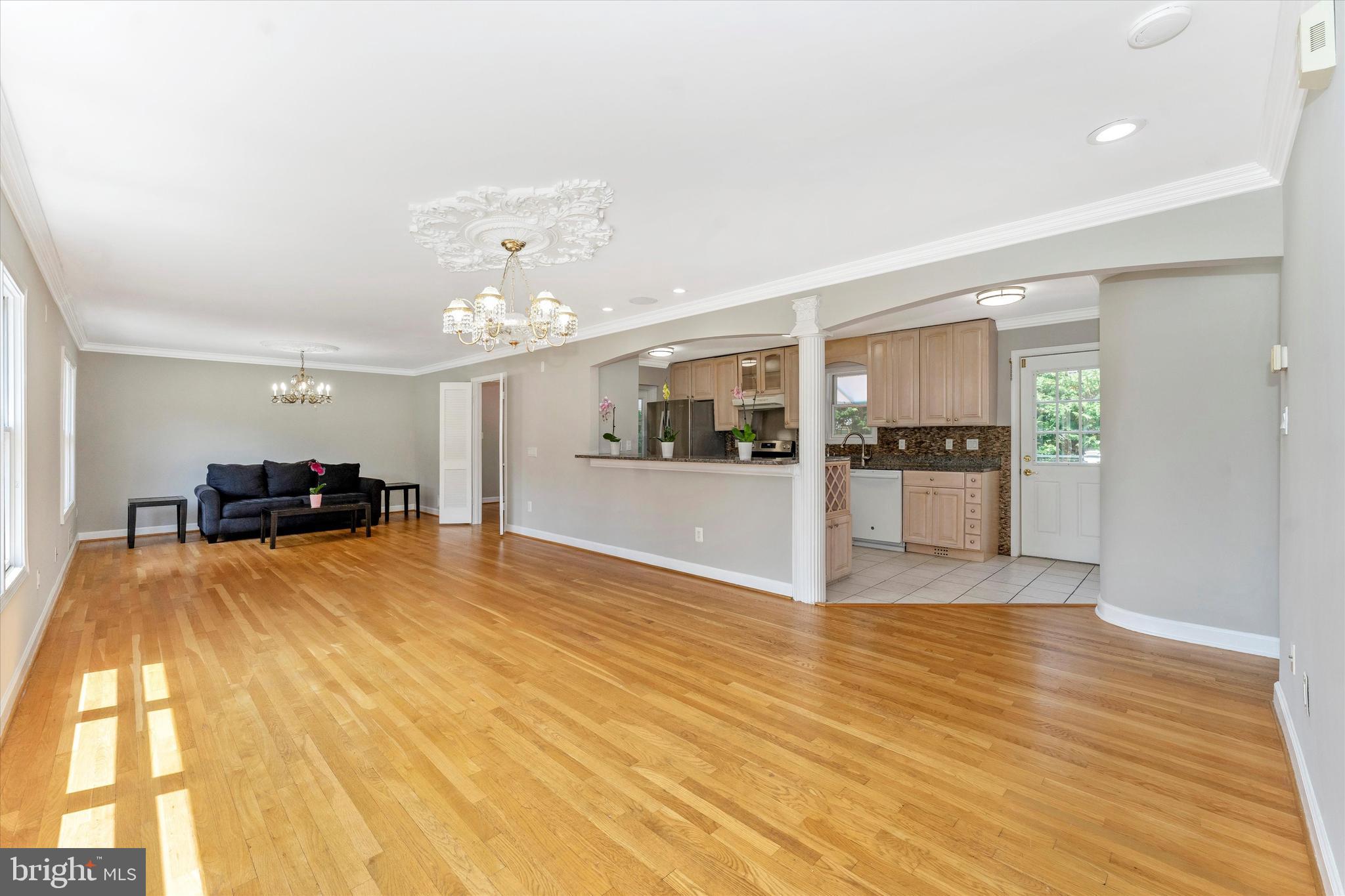 8807 Postoak Road Potomac, MD 20854 - Photo 17 of 54 Gallery Image 17
