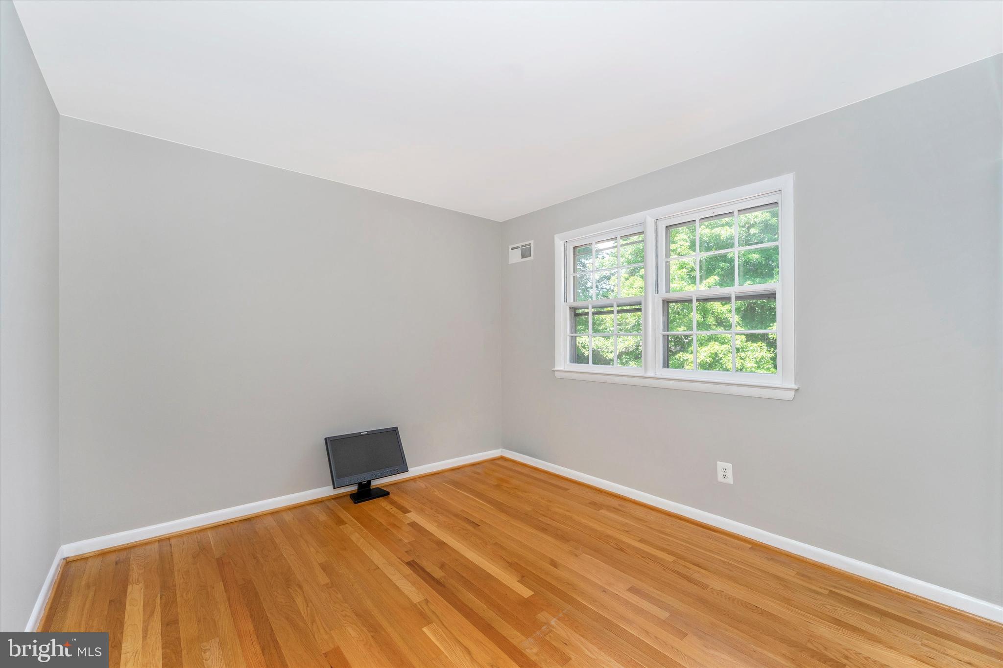 8807 Postoak Road Potomac, MD 20854 - Photo 27 of 54 Gallery Image 27